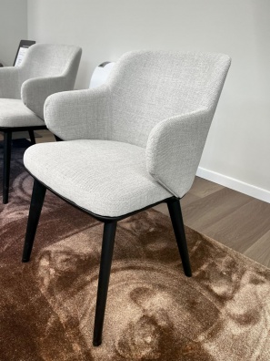 Foyer karfás étkezőszék - 4db kiállított - myhome